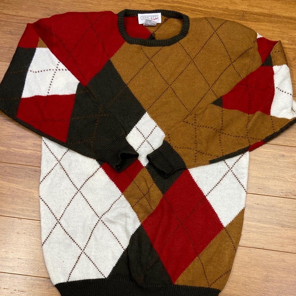 Vintage 80’s/90’s Concepts Men's Sweater in Red, Brown, and White size Large